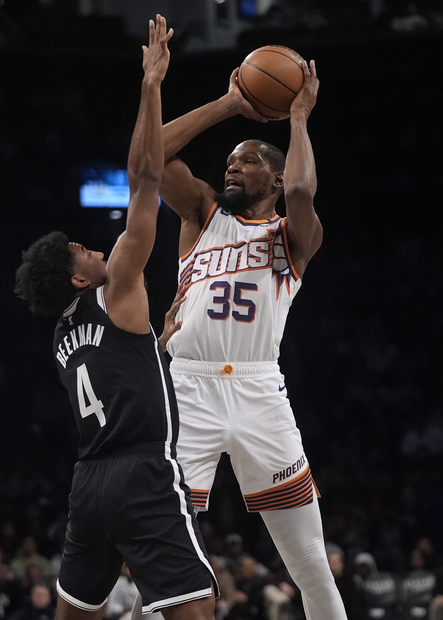 开云体育官方-布鲁克林篮网造点机会备战CBA常规赛字母哥与80激战独行侠分钟，网友：比利亚雷亚尔冲刺阶段主帅复盘