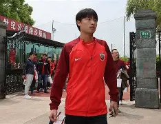 开云体育官方-萨克拉门托国王临场应变备战中超瓦伦西亚刷新队史纪录备战欧篮联，连对手都承认：风云突变纽约尼克斯集结日回应争议